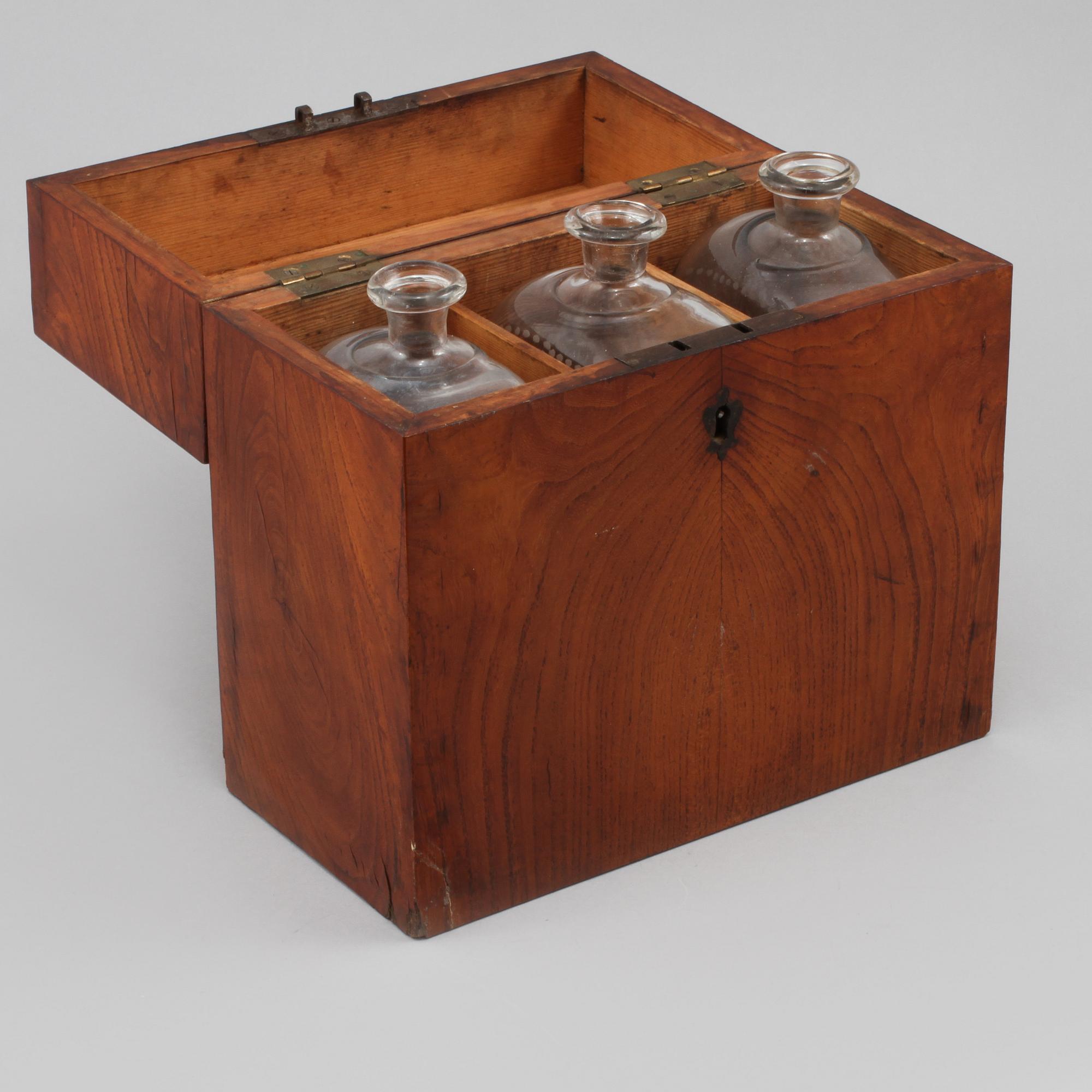 FLASKSCHATULL, 1800-tal.