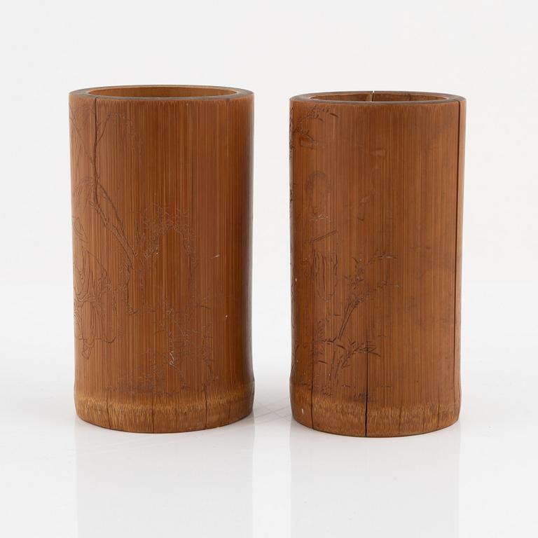 Penselställ, två stycken, bambu. Japan, 1900-tal.