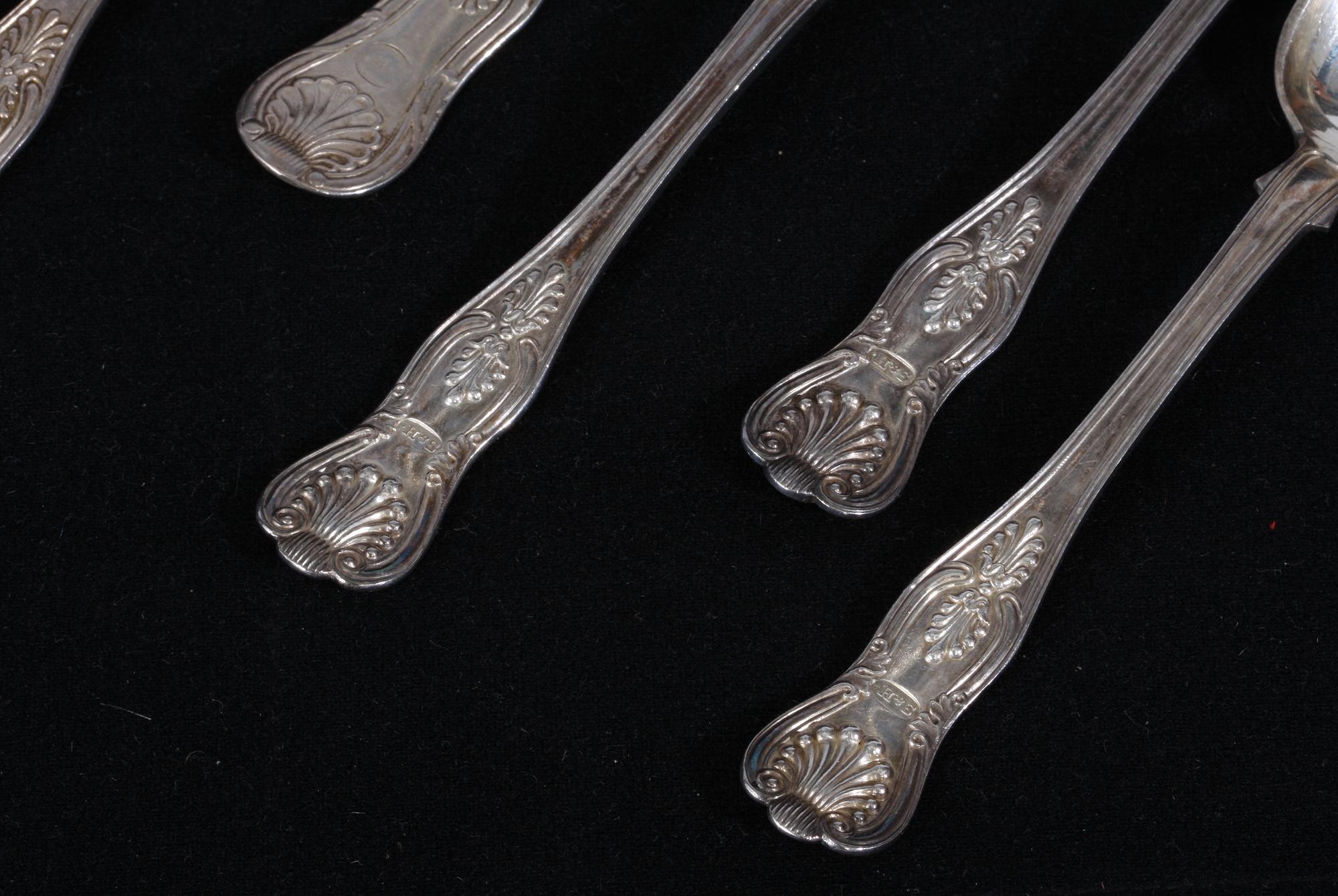 DESSERT- SAMT MATSKEDAR, 8 st, silver, flertalet av Gustaf Möllenborg, Stockholm 1840-50-talet.