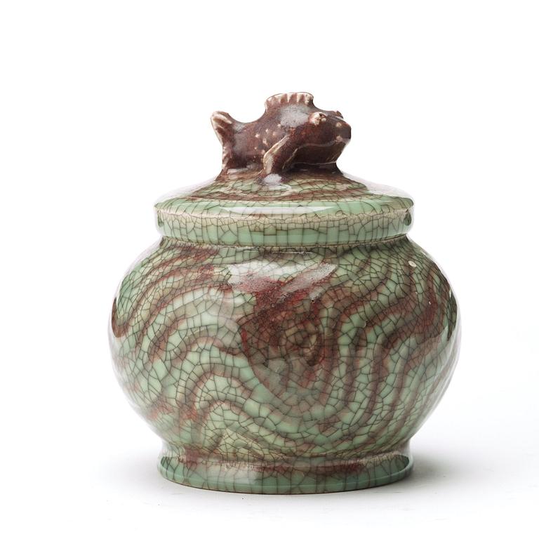 Gunnar Nylund, a glazed stoneware jar and cover, Bing & Grøndahl, Denmark 1920's.