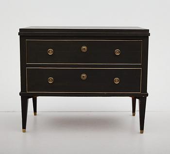 BYRÅ, gustaviansk stil, 1900-talets första hälft.