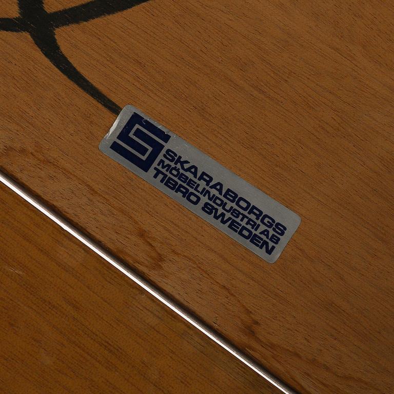 A walnut dining table from Skaraborgs Möbelindustri AB, Tibro, second half of the 20th Century.