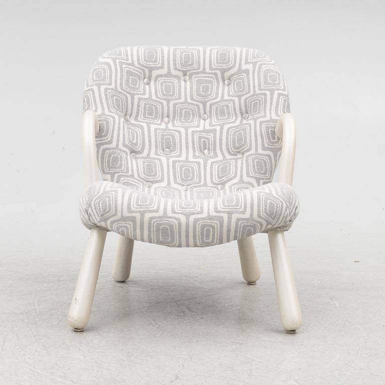 An armchair, 'Muslingestolen' or 'Clam Chair', Scandinavian Modern, mid-20th Century.