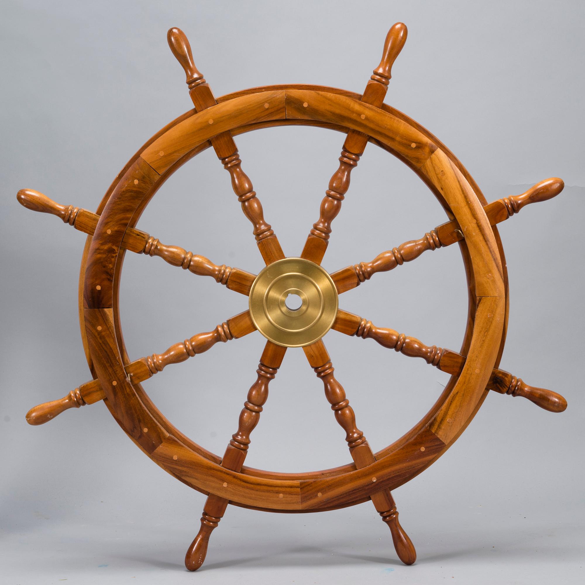 RODER, trä och mässing, 1900-tal.