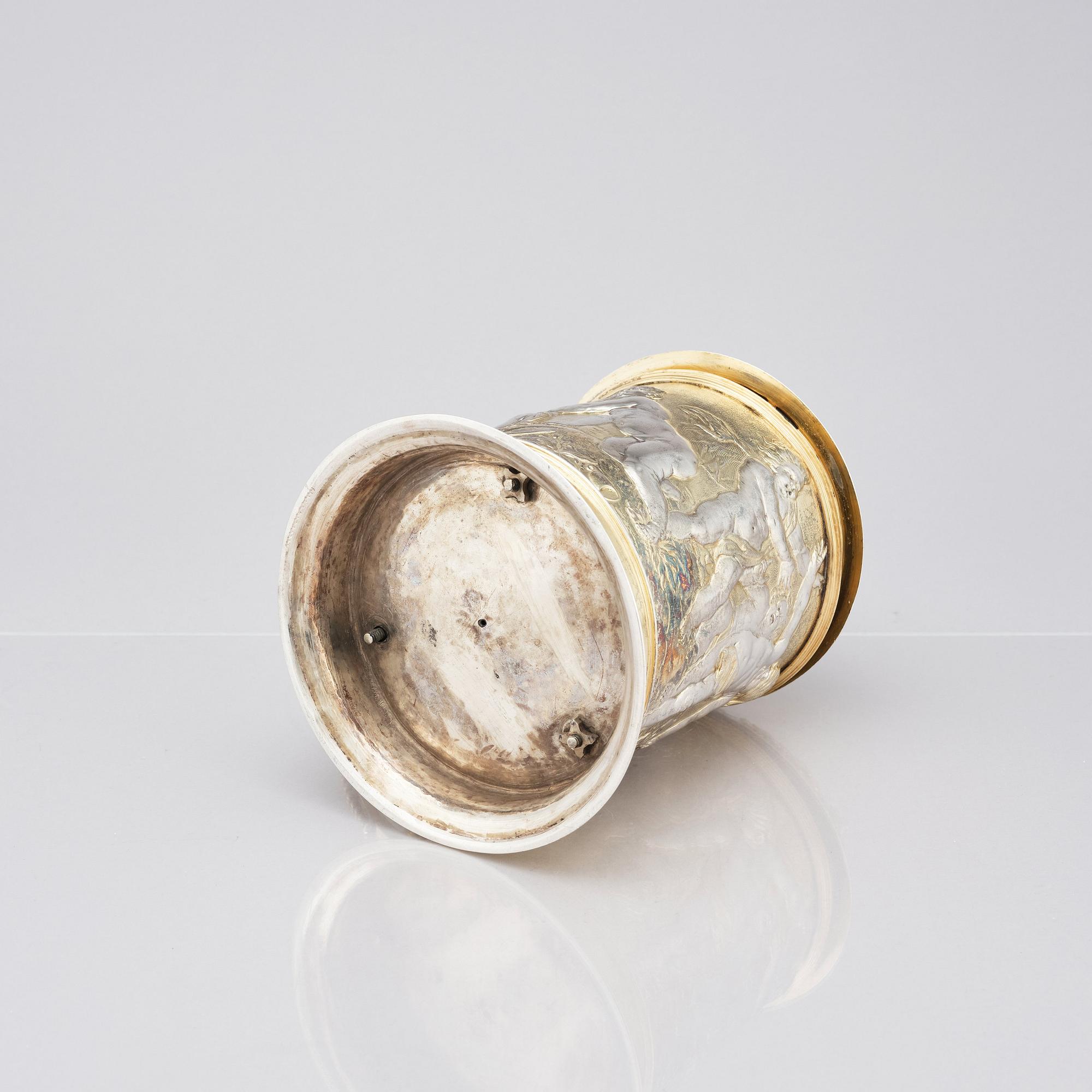 A German 17th century silver-gilt tankard,  mark of Abraham I Drentwett, Augsburg 1645-50.