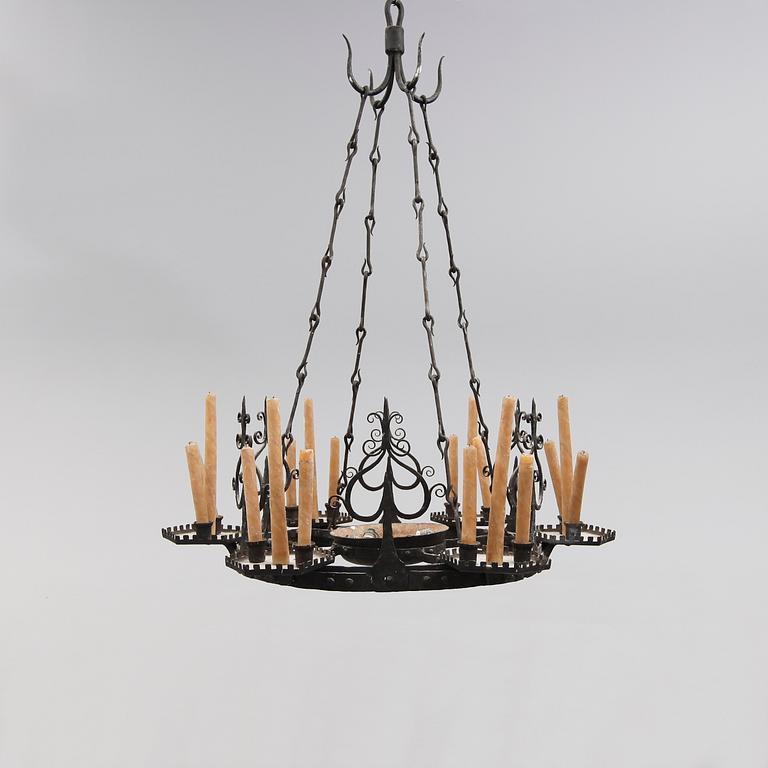 SLOTTSTAKKRONA, 1700-/1800-tal, från Chateaux de Deulin. Diameter 128 cm.