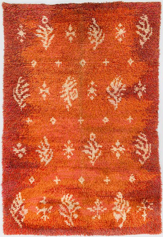 Toini Kallio, A Finnish long pile rug made by Toini Kallio. Circa 167x112 cm.