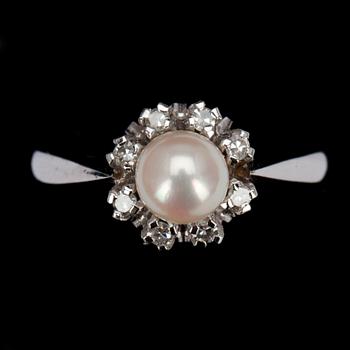 RING ja ÖRHÄNGEN, vitguld 14K, pärlor med briljantslipade diamanter. Vikt tot. 5,6 g.