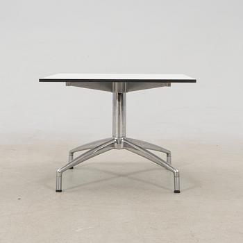 Akaba Table.