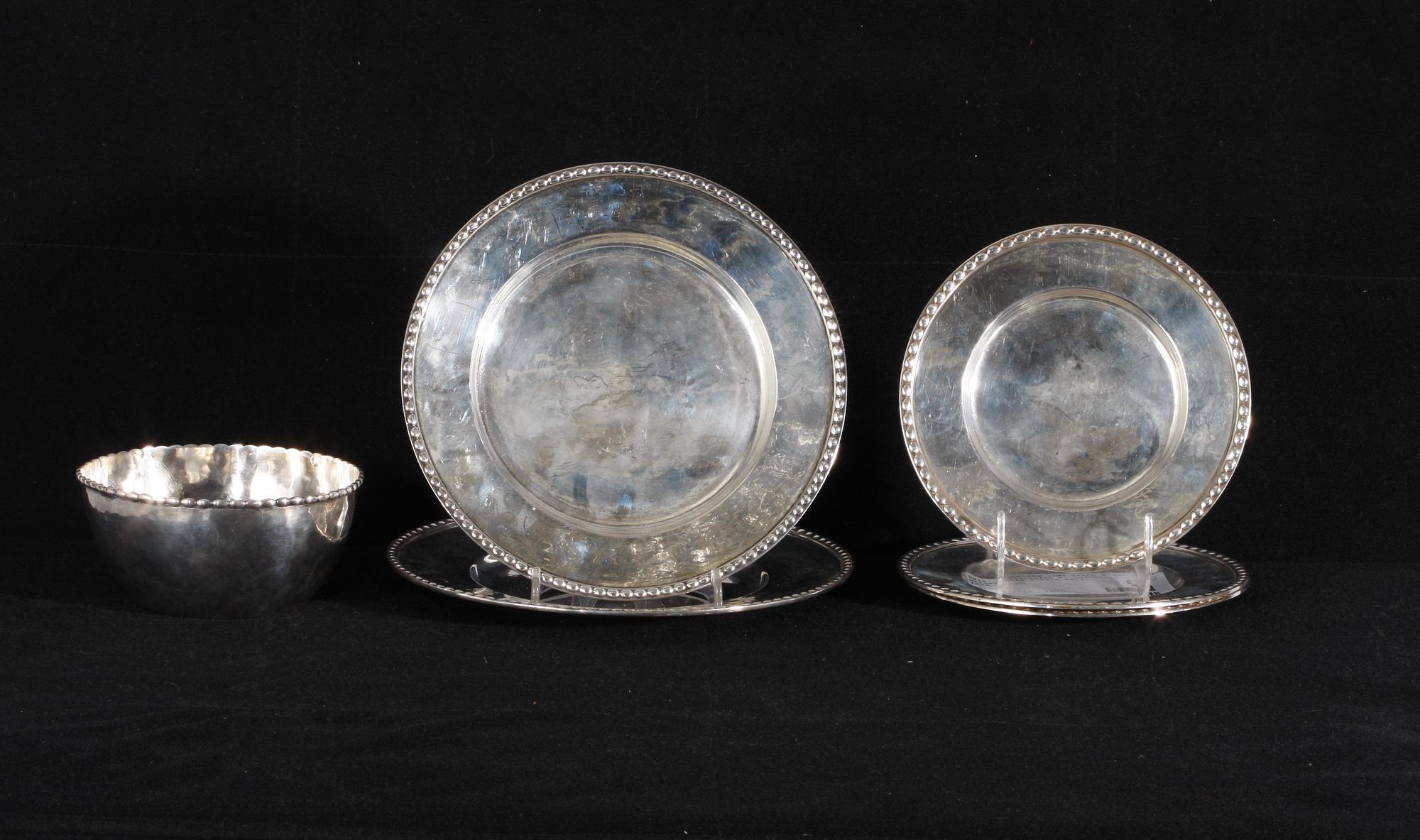 TALLRIKAR SAMT SKÅL, 6 delar, silver, flertalet K. Andersson. 1900-talets första hälft.