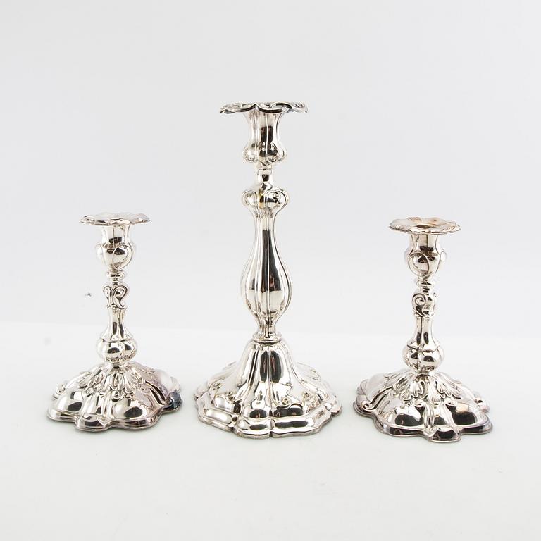 Ljusstakar 2+1 st Rokoko-stil 1900-tal nysilver.
