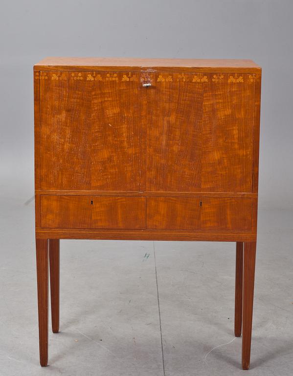 SKRIVSKÅP, 1940-tal.