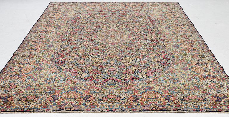 Carpet Kerman-Patina approx. 361 x 237 cm.