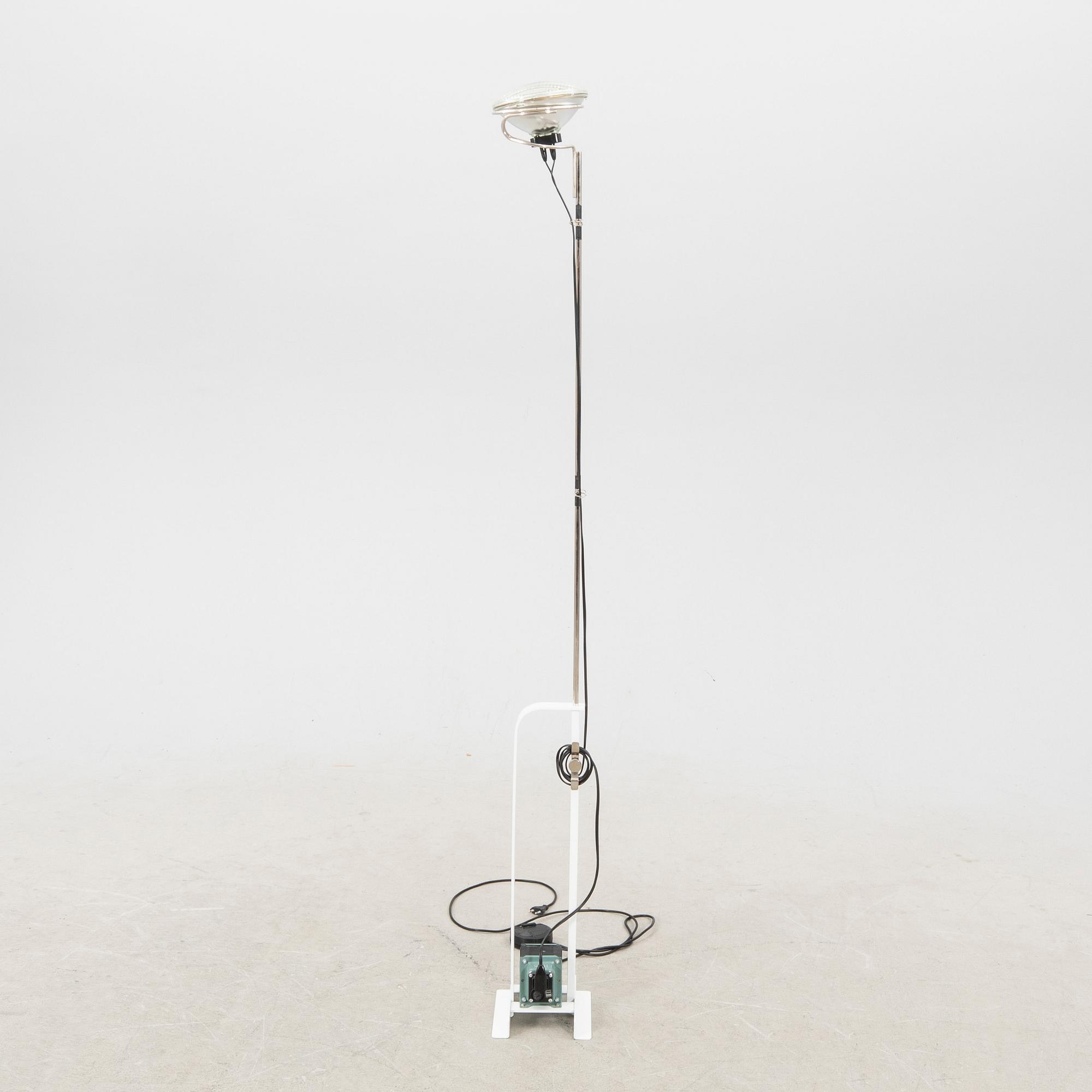 Achille & Pier Giacomo Castiglioni floor lamp Tolo for Flos italy.
