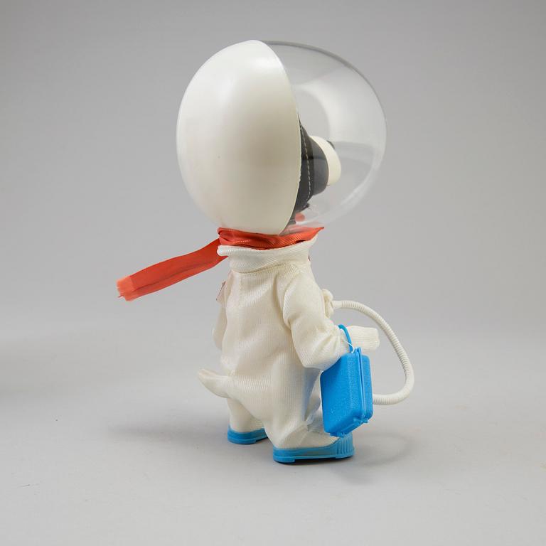 SNOPPY "Astronaut", United Feature Syndicate, 1969, Hong Kong.