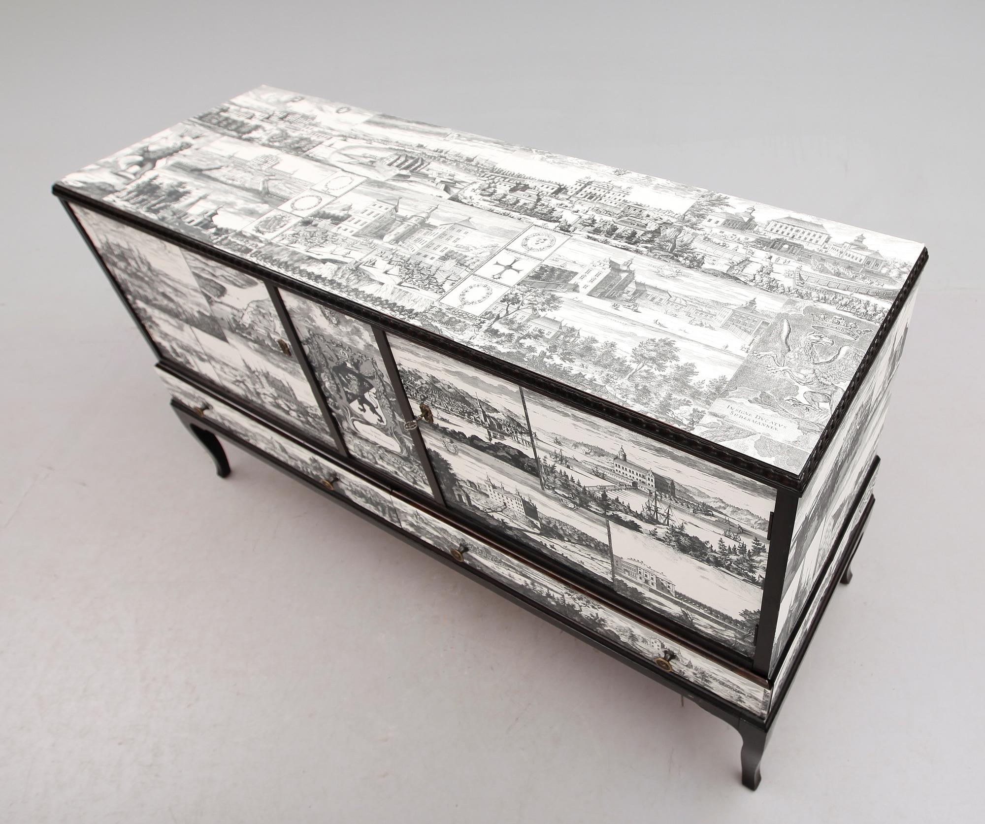 SIDEBOARD, 1900-talets första hälft.