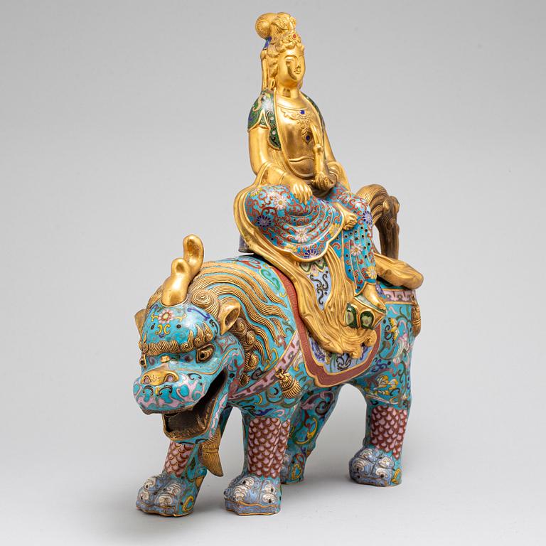 A large cloisonne sculpture/incense burner, 20th century.