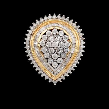 RING, förgyllt silver, diamanter tot ca 1.00 ct.