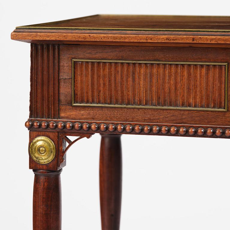 Bord, av Gottlieb Iwersson (mästare i Stockholm 1778-1813), signerat och daterat 1794, Sengustavianskt.