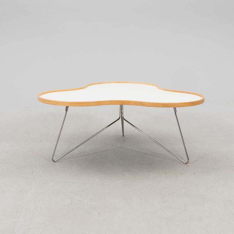 Christine Schwarzer, soffbord ”Flower”, Swedese 2010.