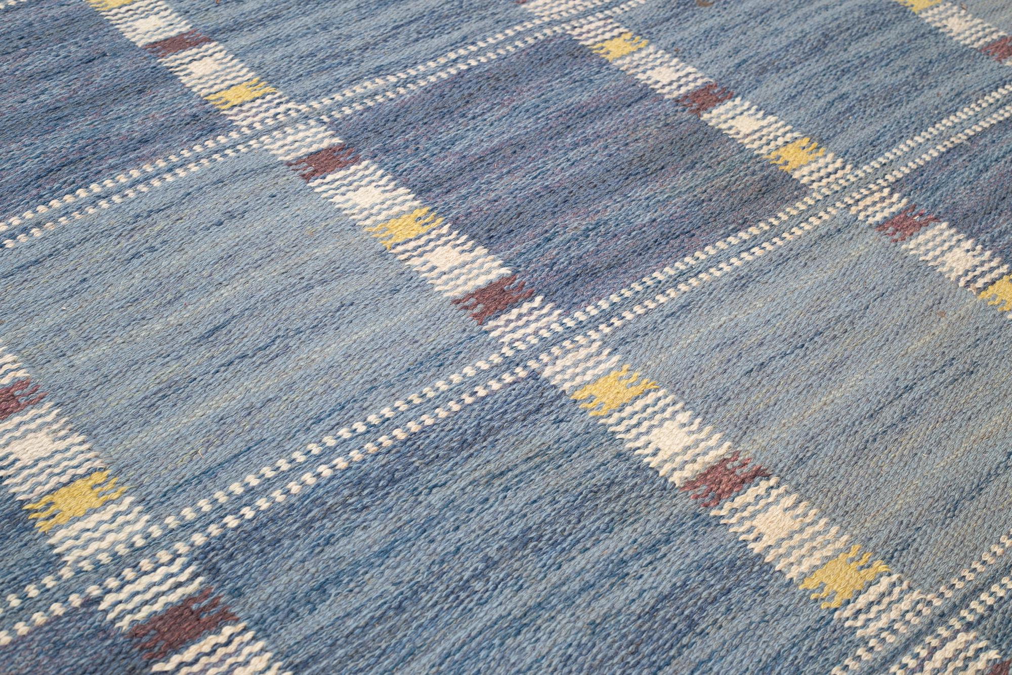 Barbro Nilsson, matto, "Falurutan mellanblå", flat weave, ca 305,5 x 202 cm, signed AB MMF BN.