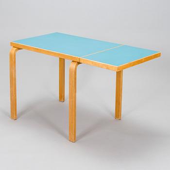 Alvar Aalto, A mid-20th century drop leaf table and chairs for O.Y. Huonekalu-ja Rakennustyötehdas A.B.