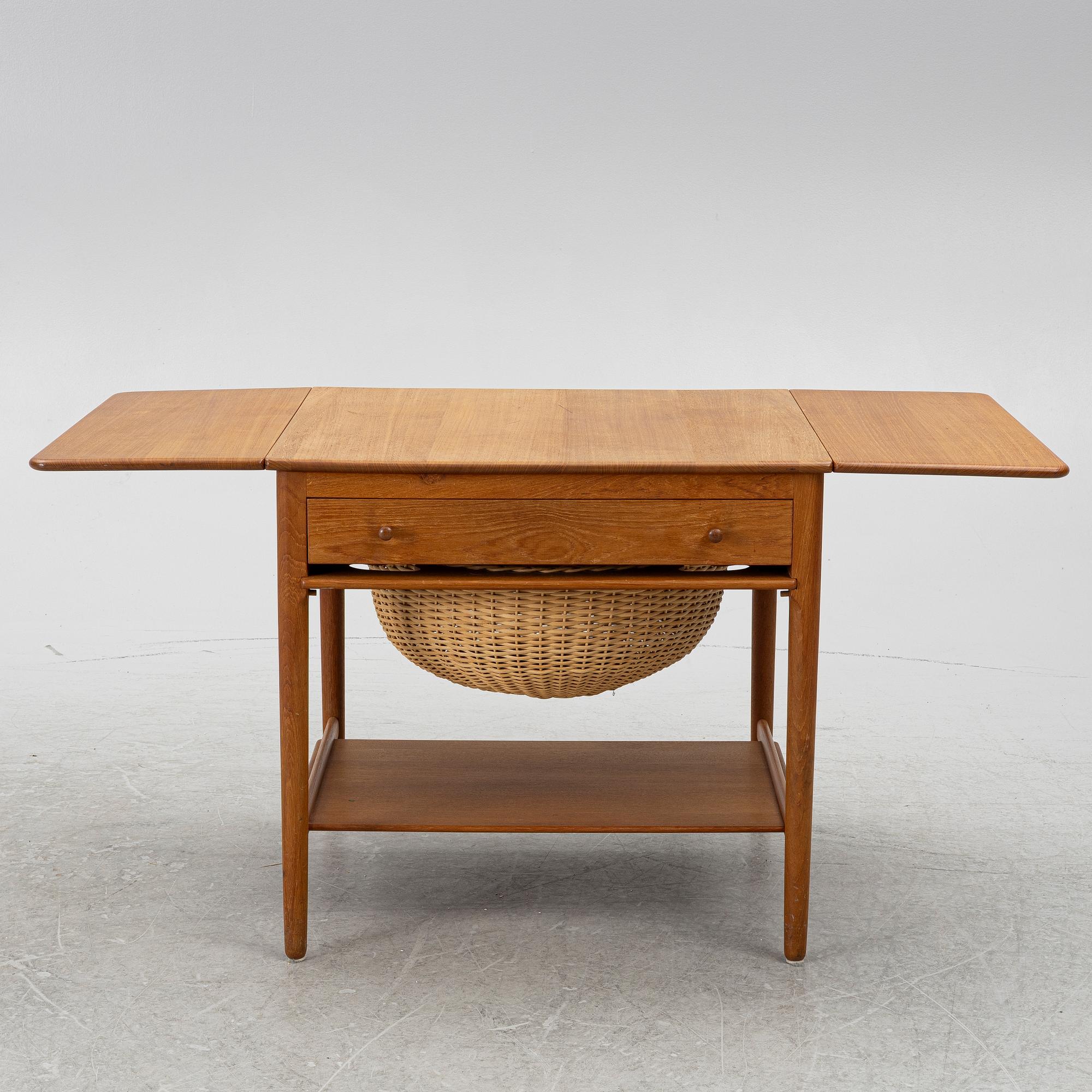 Hans J. Wegner, sewing-/side table "AT-33" Andreas Tuck Denmark.