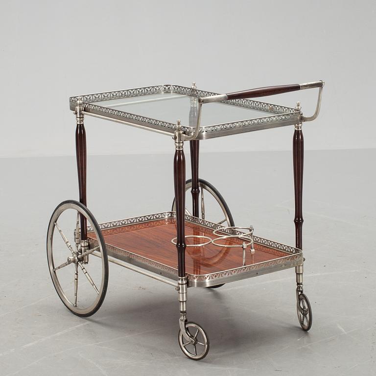 SERVERINGSVAGN, 1900-talets andra hälft.