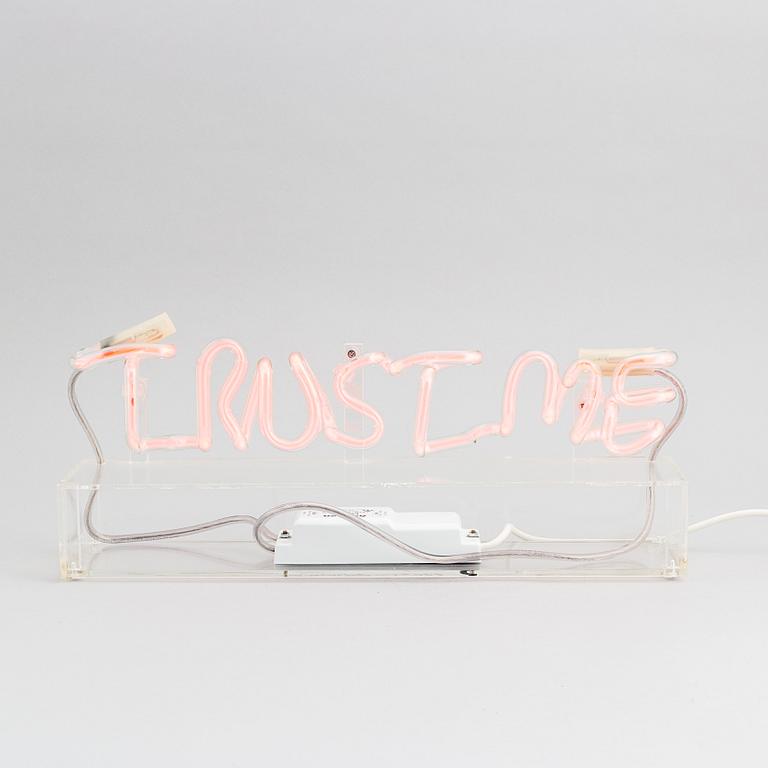 Joakim Allgulander, "Trust Me", signerad 1/5.