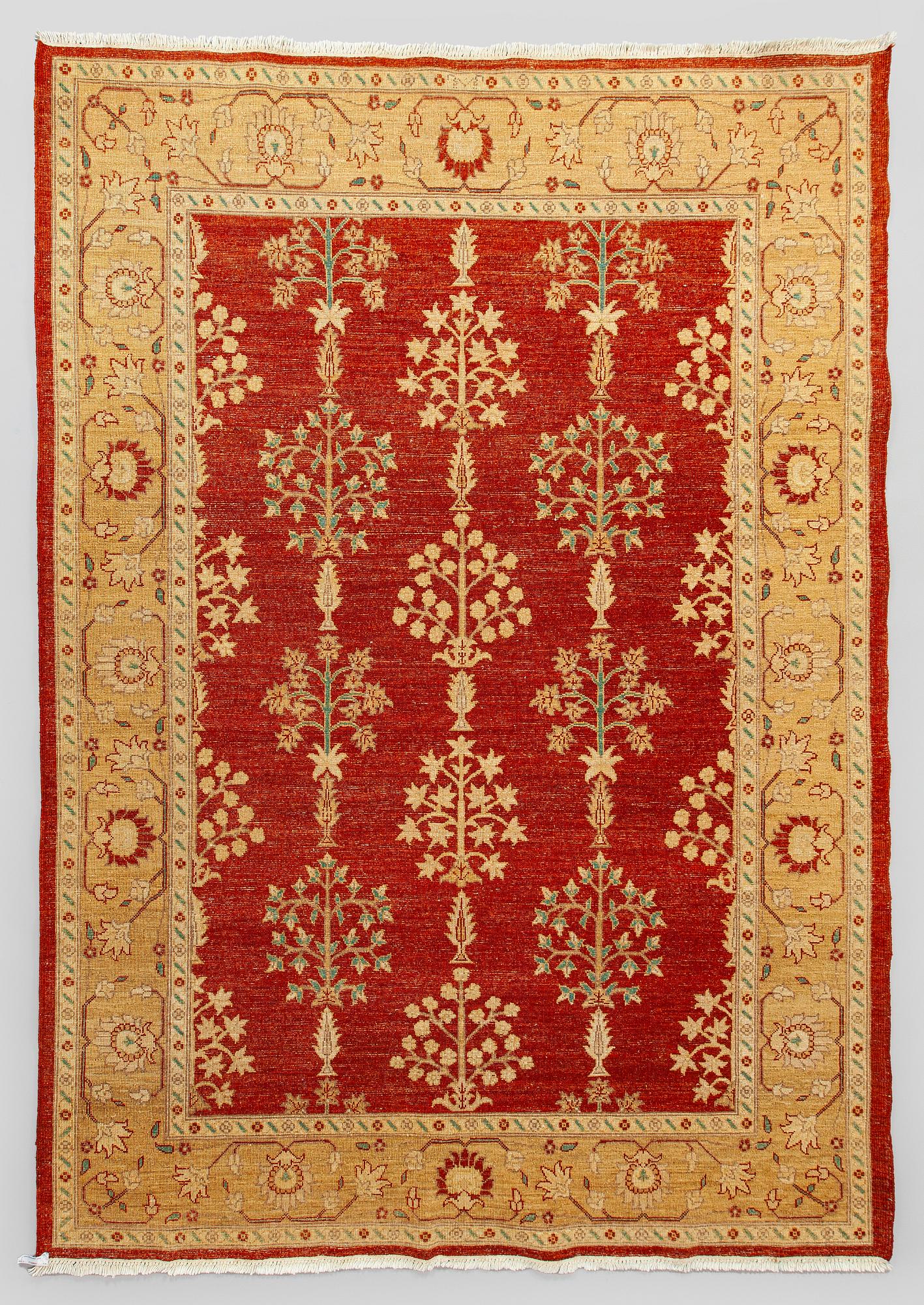 Carpet, oriental, approx. 250 x 175 cm.