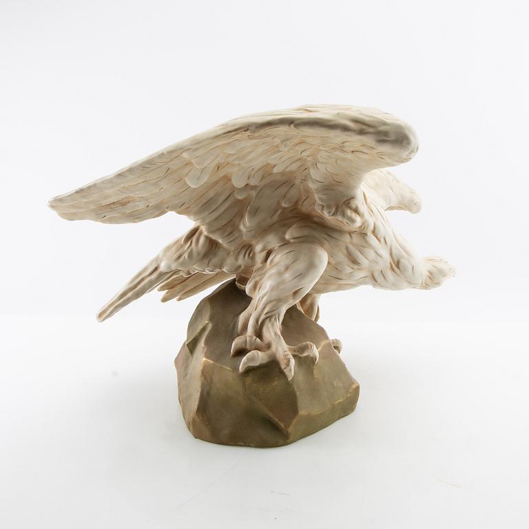 Skulptur Royal Dux 1900-talets mitt porslin.