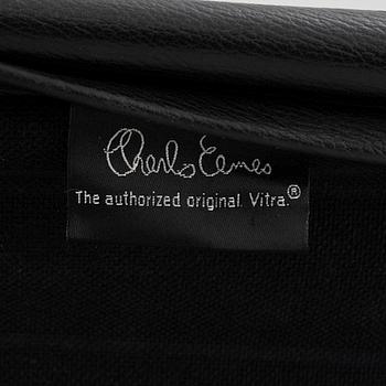 Charles & Ray Eames, an office swivel chair, "EA117", Vitra.