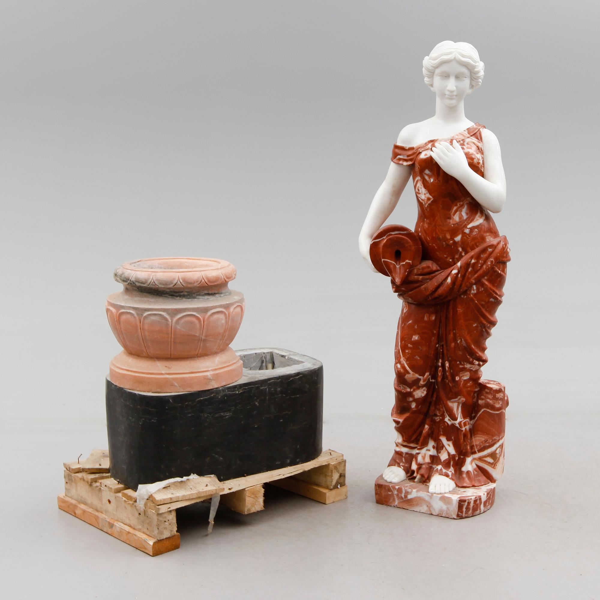 TRÄDGÅRDSSKULPTUR / FONTÄN, marmor, modern tillverkning.