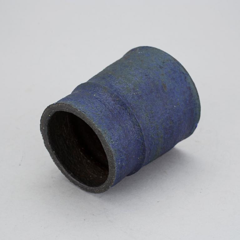 VAS, chamotterat stengods. Ulla Procopé, Arabia 1960-tal.