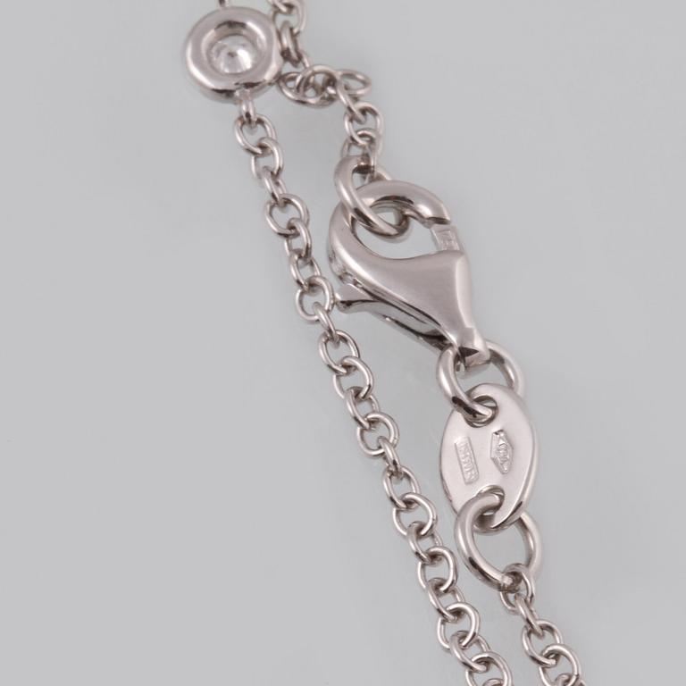 COLLIER, 18K vitguld med 15 briljantslipade diamanter ca 0.42 ct, Milano, Italien. Vikt 4,9 gram.