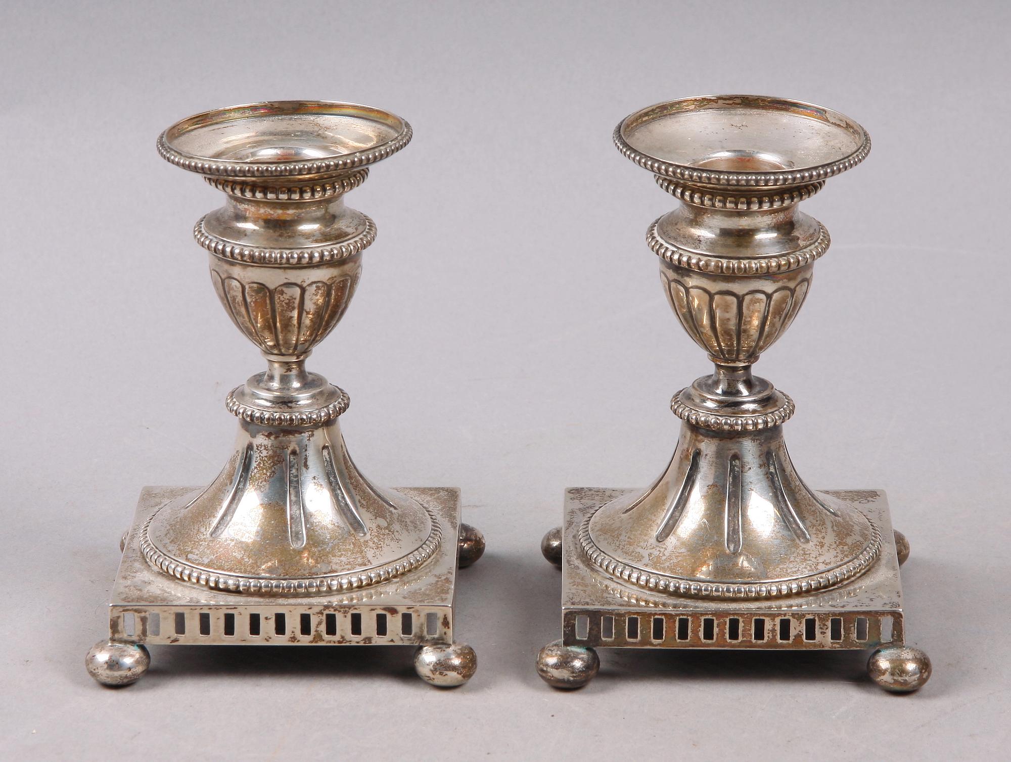 LJUSSTAKAR, ett par, silver, gustaviansk stil. GAB 1907.