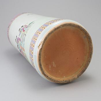 A 20th century porcelain umbrella stand.