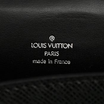 LOUIS VUITTON, a 'Serviette Kazan' briefcase.