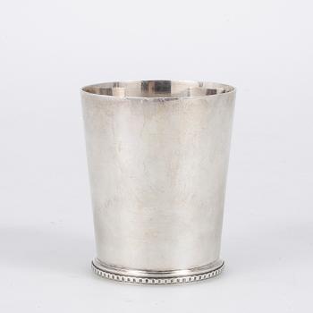 BÄGARE, silver, Wiwen Nilsson, Lund 1946. 82 gram.