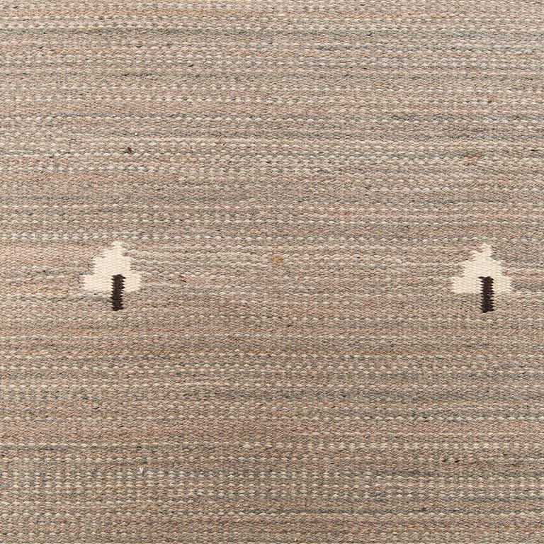 A 1930's Finnish flat weave carpet. Circa 245 x 180 cm.