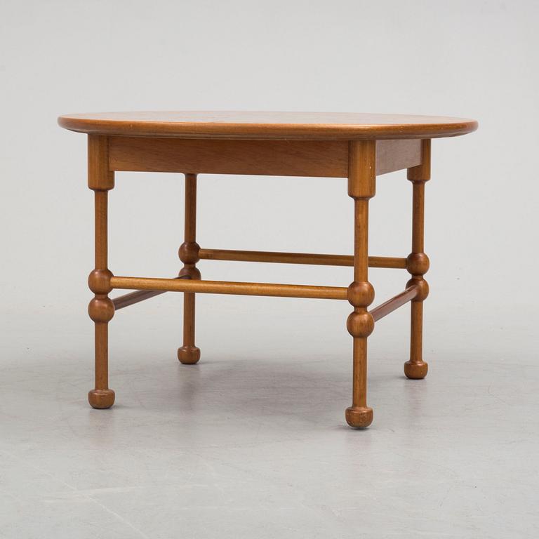 JOSEF FRANK, a coffetable model 1028, för Firma Svenskt Tenn.