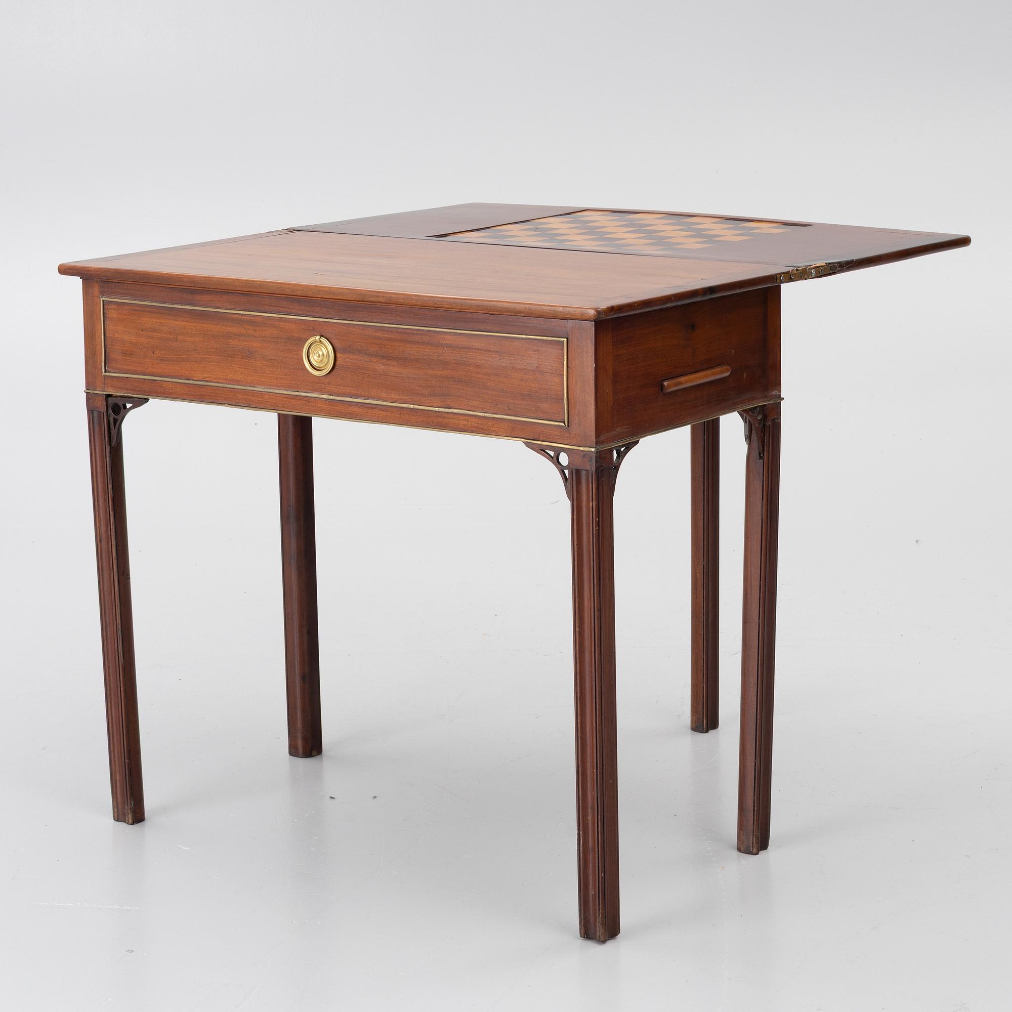 Spelbord, Stockholmsarbete, omkring år 1800, Sengustavianskt.