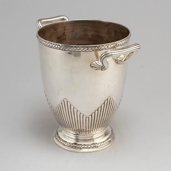 A German silver champagne cooler marked Miller Ulm, eraly 20th Century.