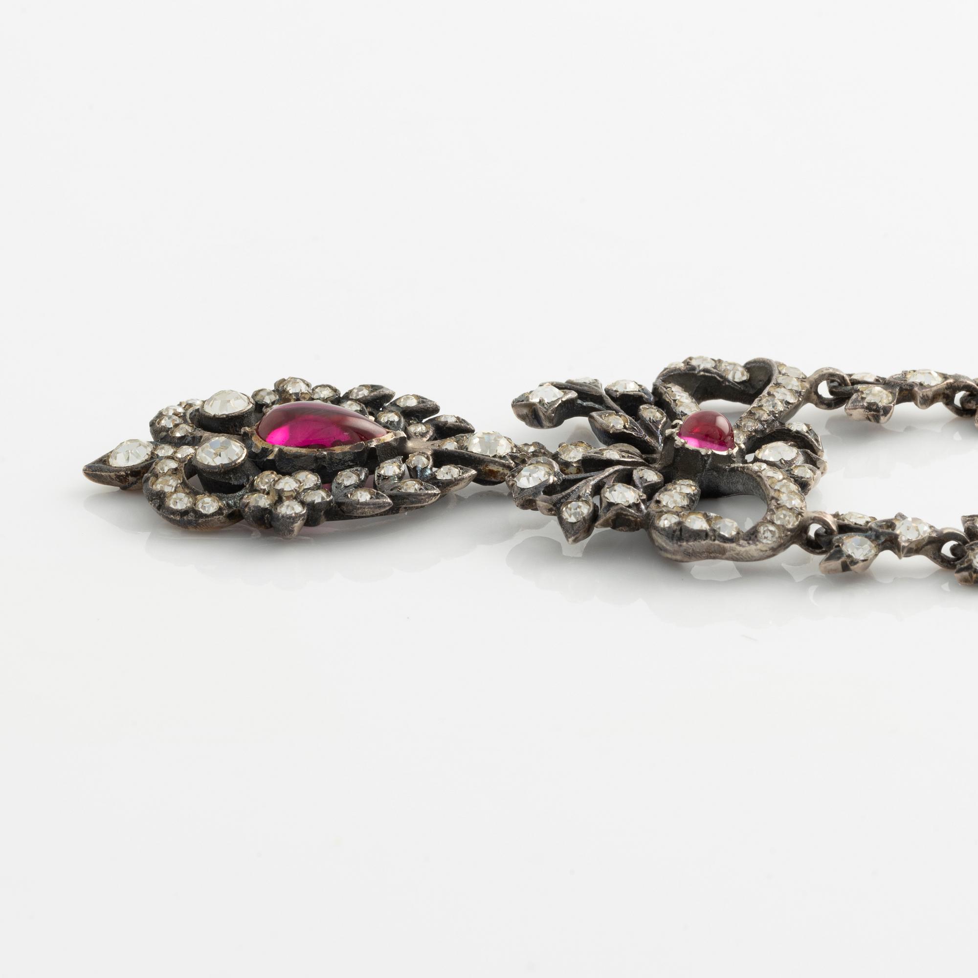 Set of necklace and earrings, silver and paste.