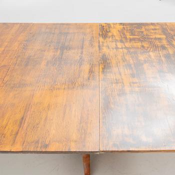 Dining table, Empire style, first half of the 20th century.