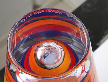 VAS och LJUSSTAKE, glas, Ulrica Hydman Vallien,
Kosta Boda, sign.