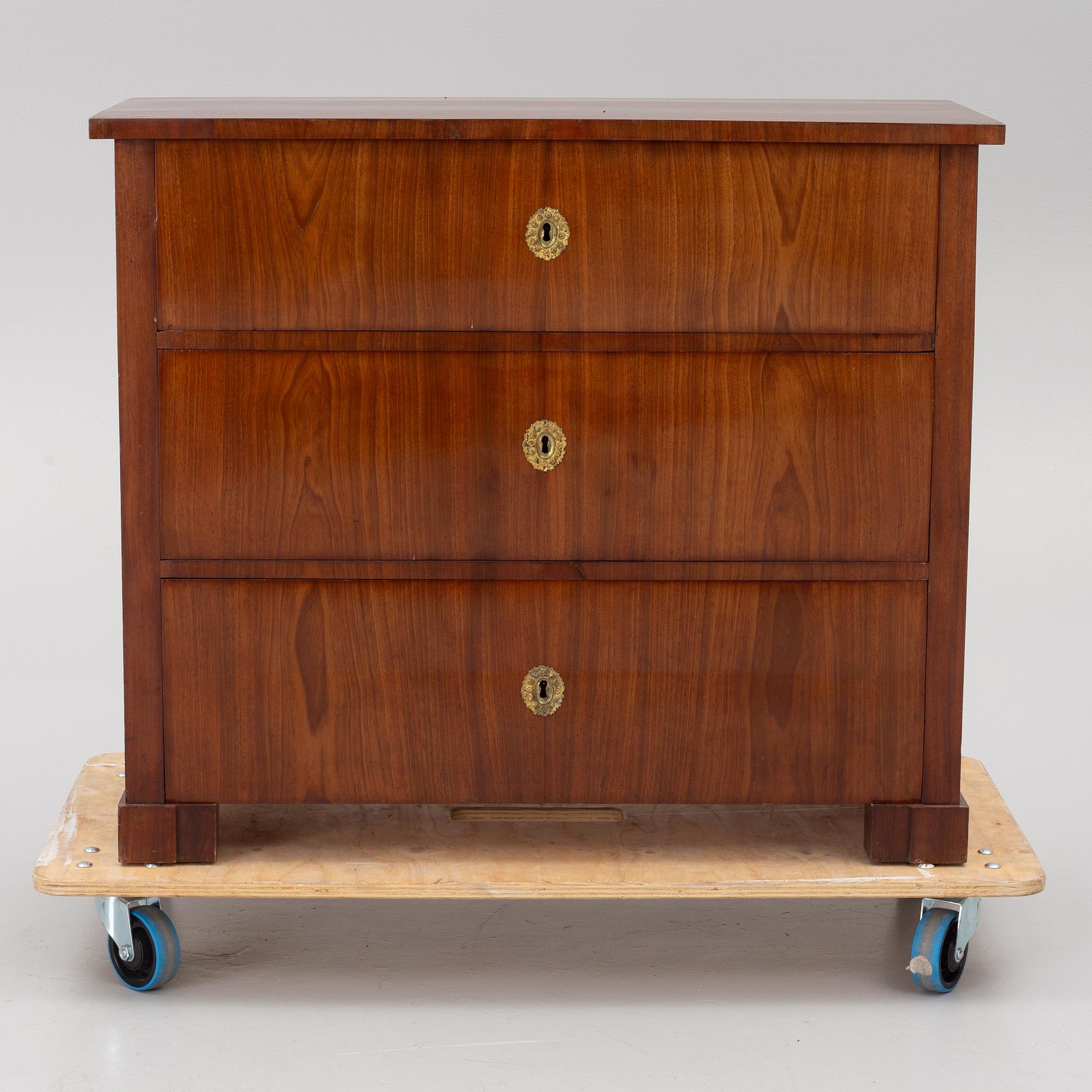 Chest of drawers, Empire, Sweden, first half of the 19th century.