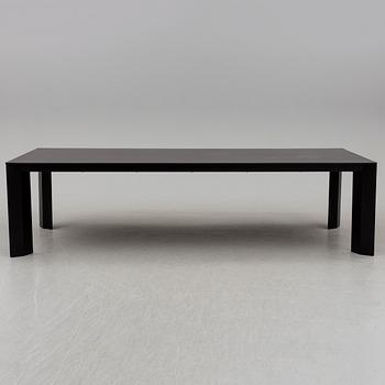 A 2008 table by Piero Lissoni for Porro, Italy.