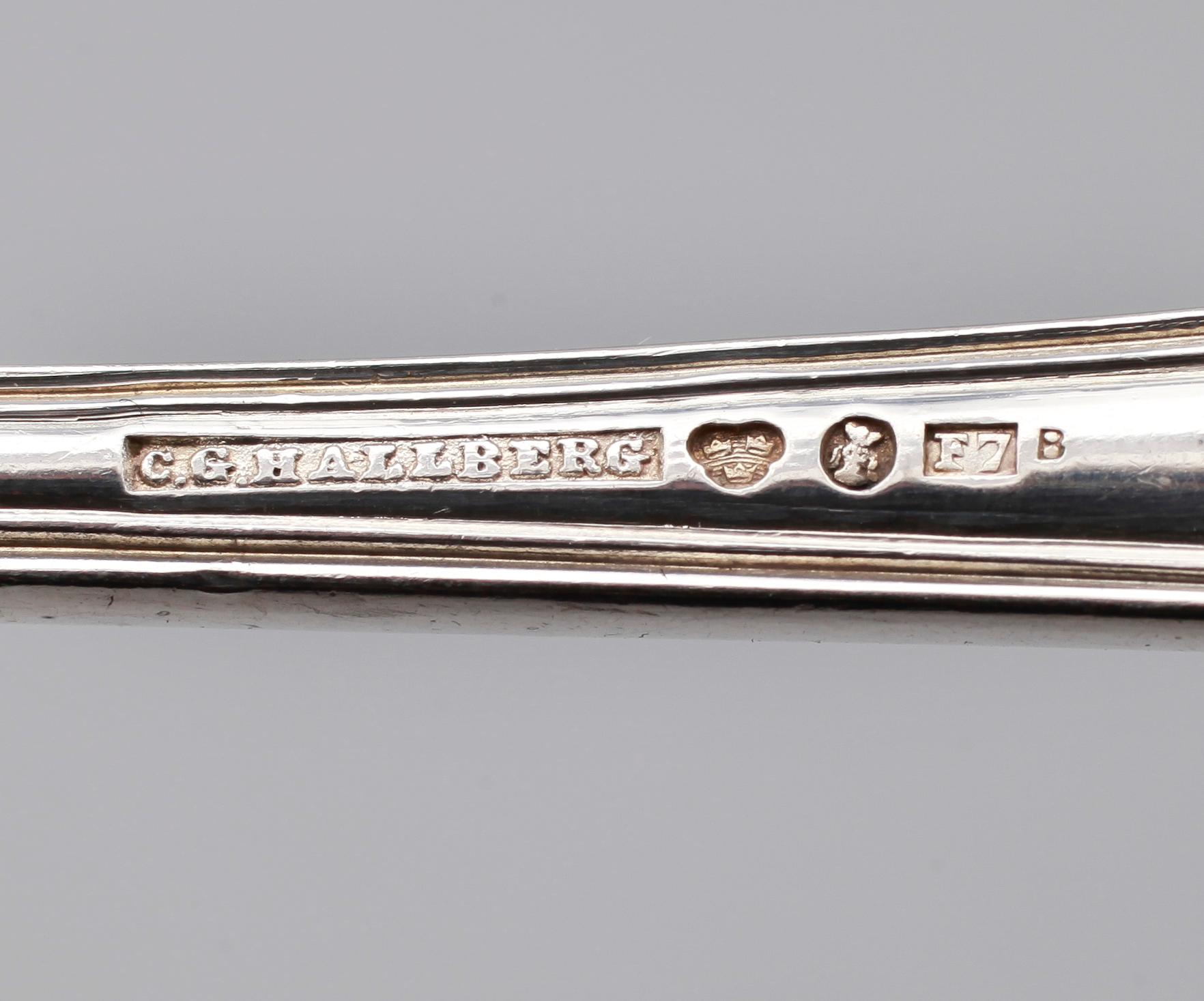 BESTICK, 16 delar, silver, CG Hallberg, Stockholm 1895. Total vikt med stålblad ca 1360 gram.