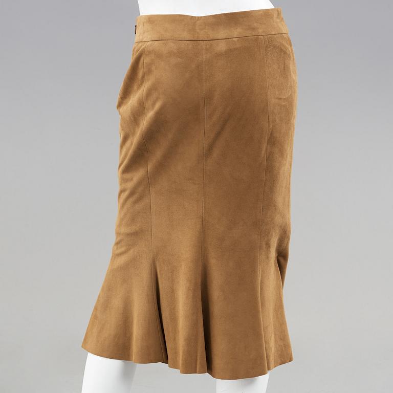 A beige suede skirt by Ralph Lauren.